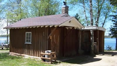 Cabin_2-2