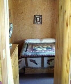 Cabin_2-3