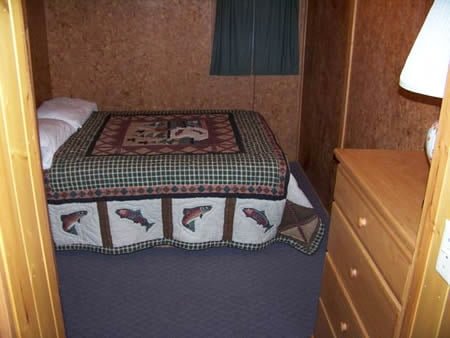 Cabin_2-5