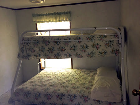 Cabin_9-4